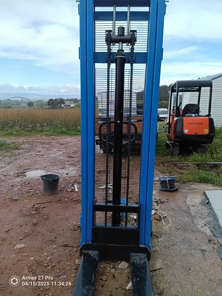 Porta paletes manual