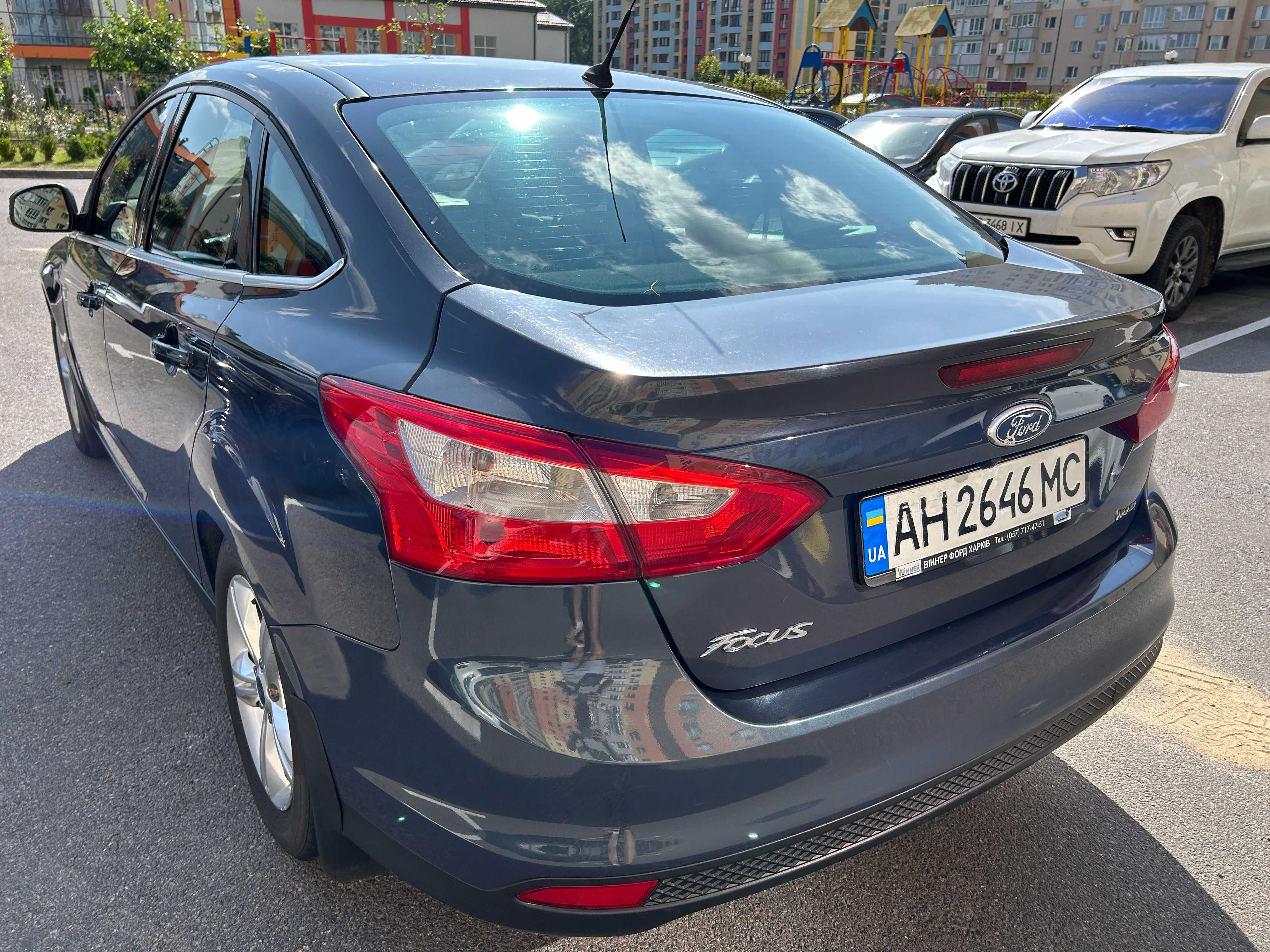 Офіційний Ford Focus 3 покоління 2011 рік 1.6 Ti-VCT MT (125 к.с.)