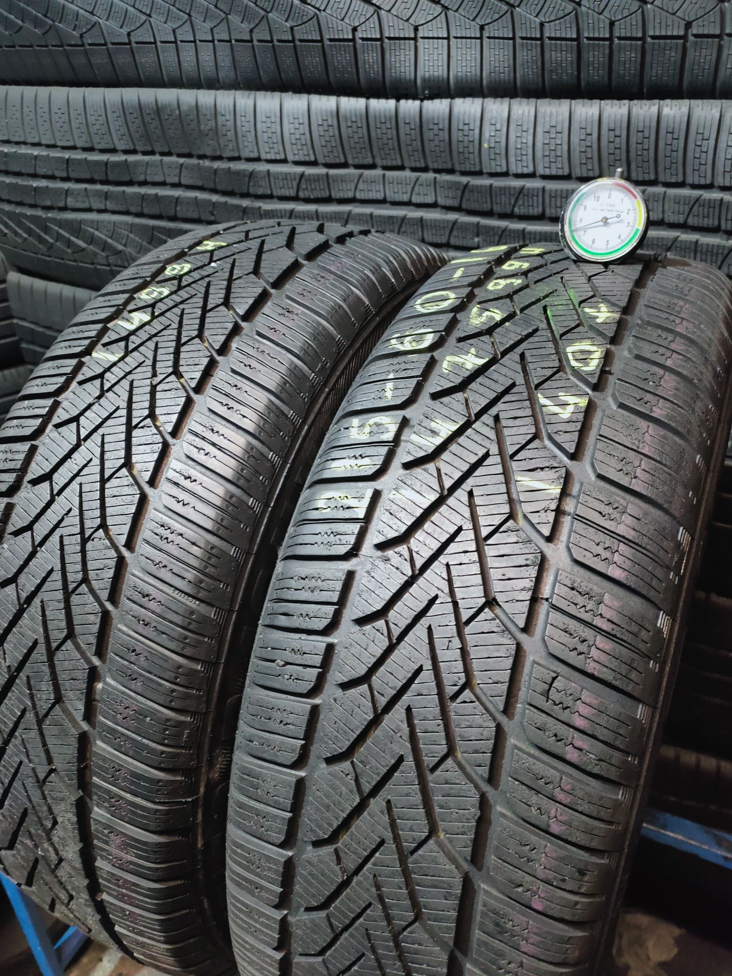 215/60R16 Semperit Speed-Grip 2 z 2014r 7,5mm