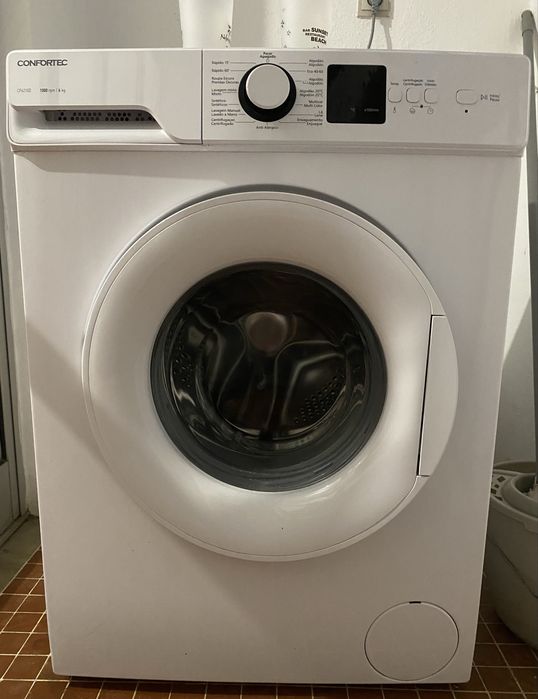 Máquina de lavar roupa CONFORTEC
