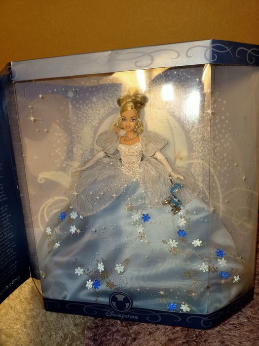 Kolekcjonerska lalka Cinderella Exclusive Disney Store LE NRFB