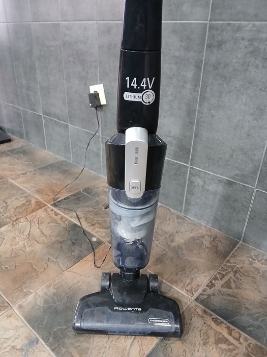 Aspirador Vertical Fios Rowenta