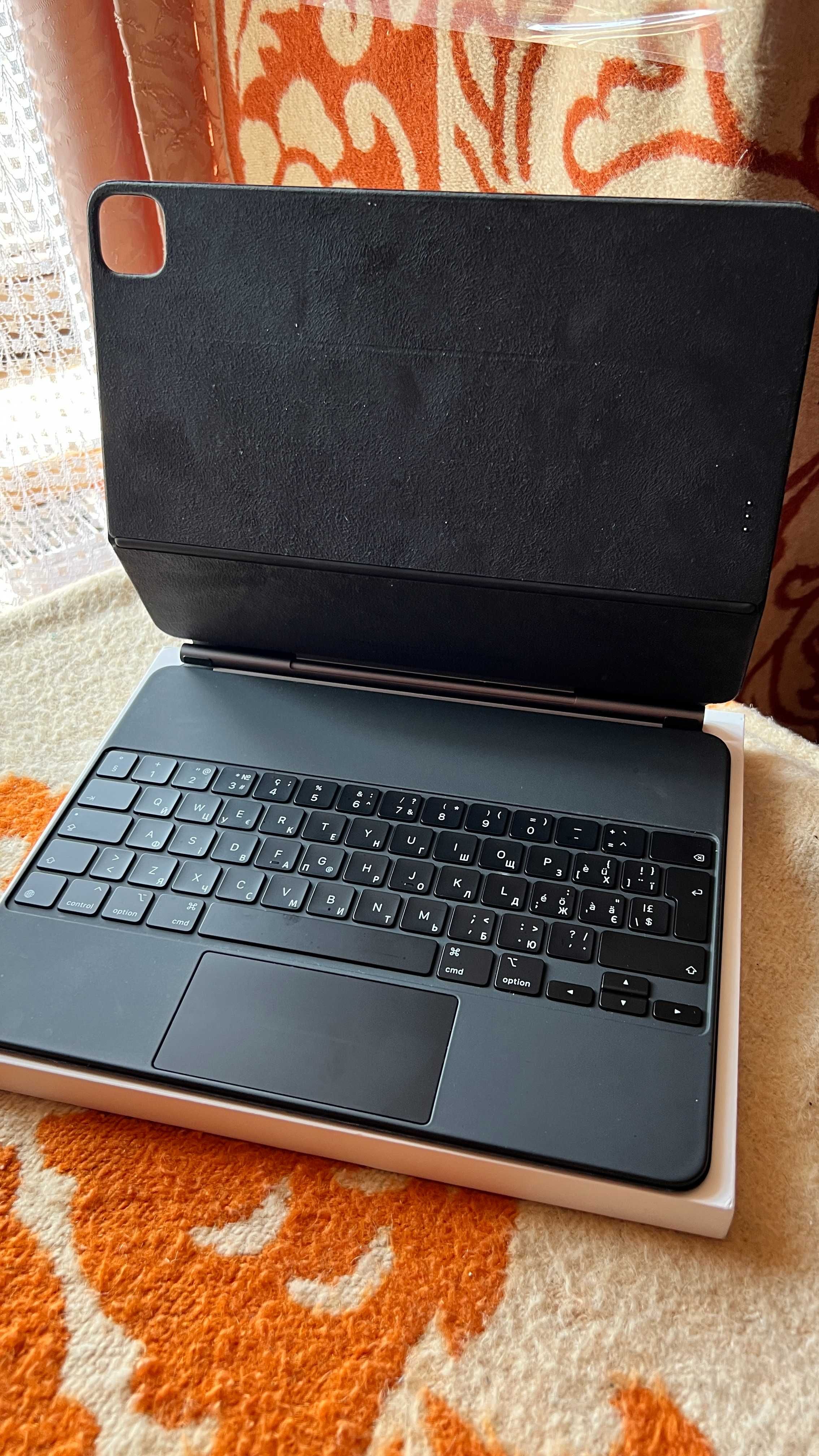 Apple Magic Keyboard iPad 12.9'' 3,4,5 Gen