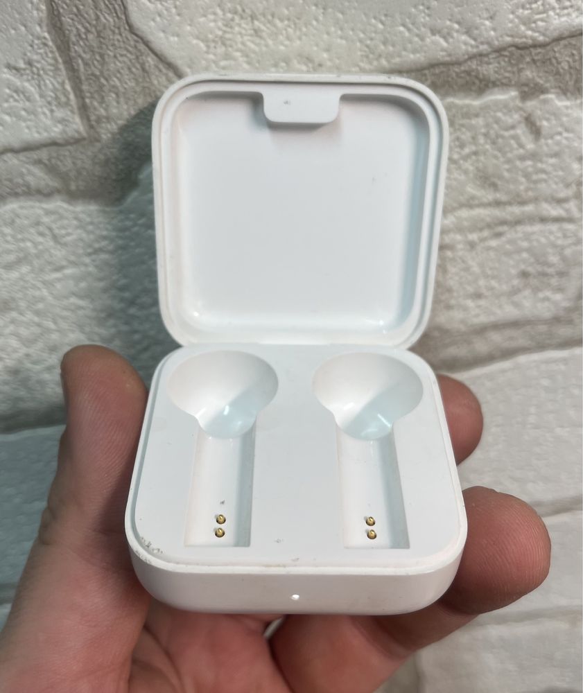 Кейс для Bluetooth наушников Xiaomi Mi AirDots 2 SE б/у