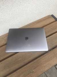 laptop Apple Macbook Pro model A1707 15 cali