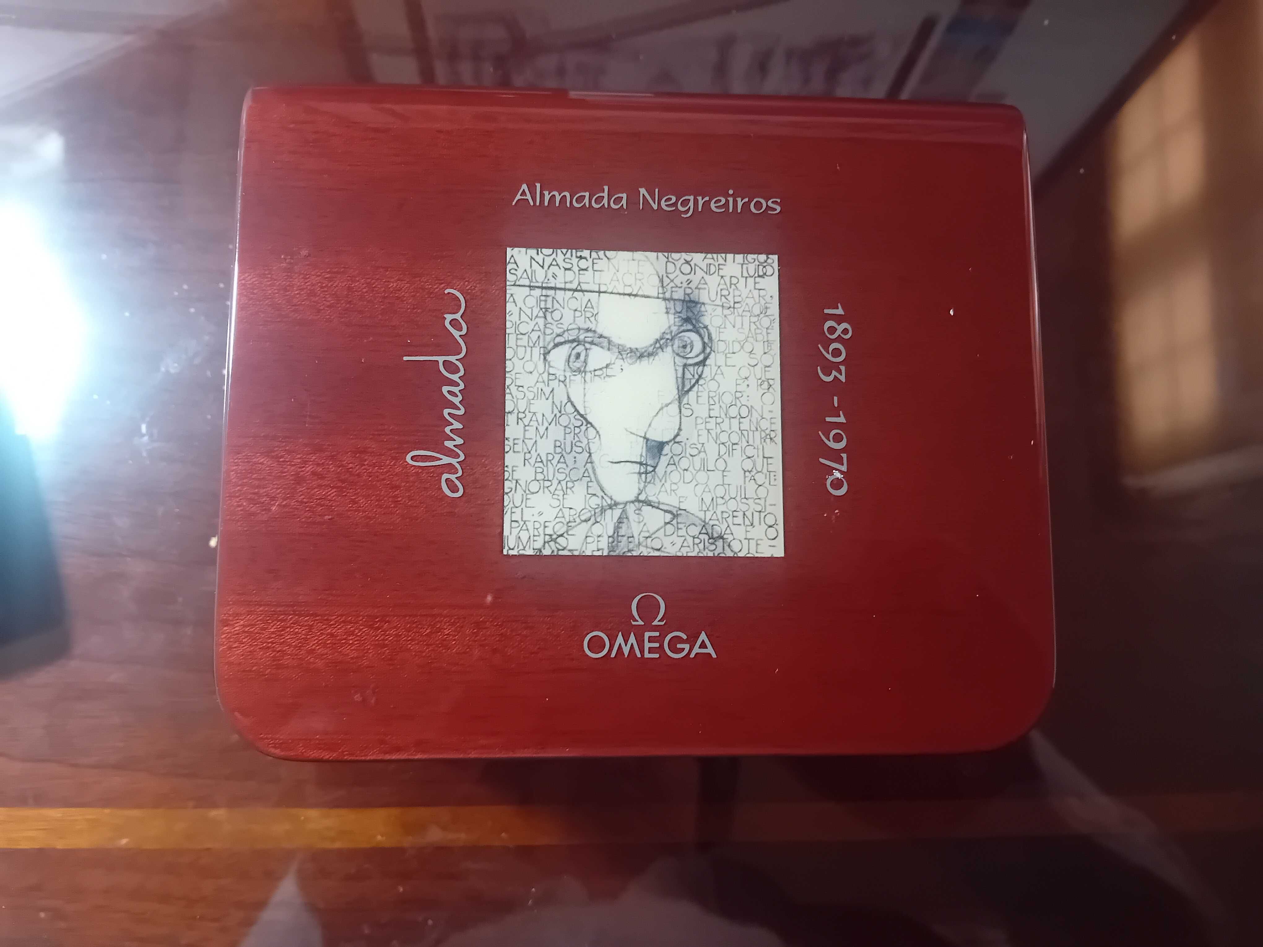 Omega Co-Axial Chronometer Edição Limitada Almada Negreiros