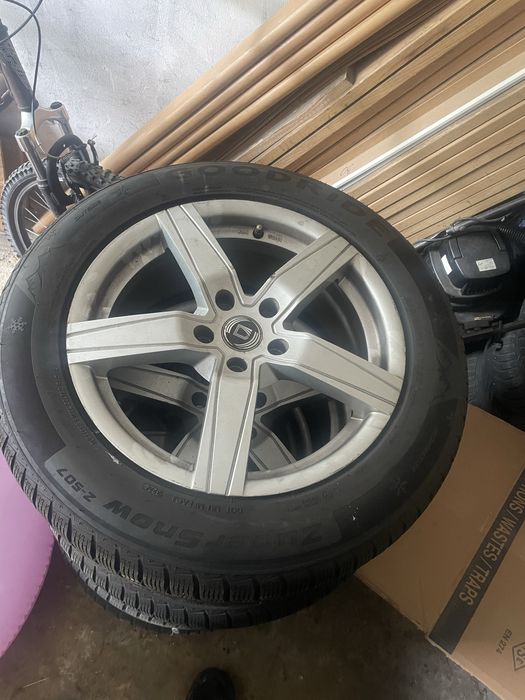 Колеса в зборі 235 55 R17 Диски 5/112  Шини 2024 року Зима!