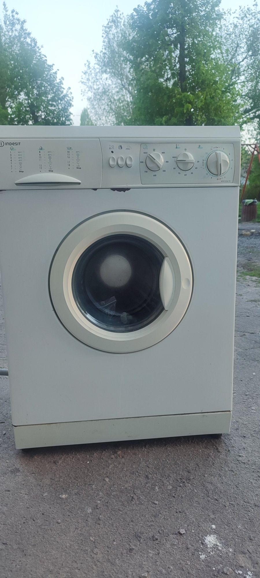 Пральна машина Indesit wgs 834 tx