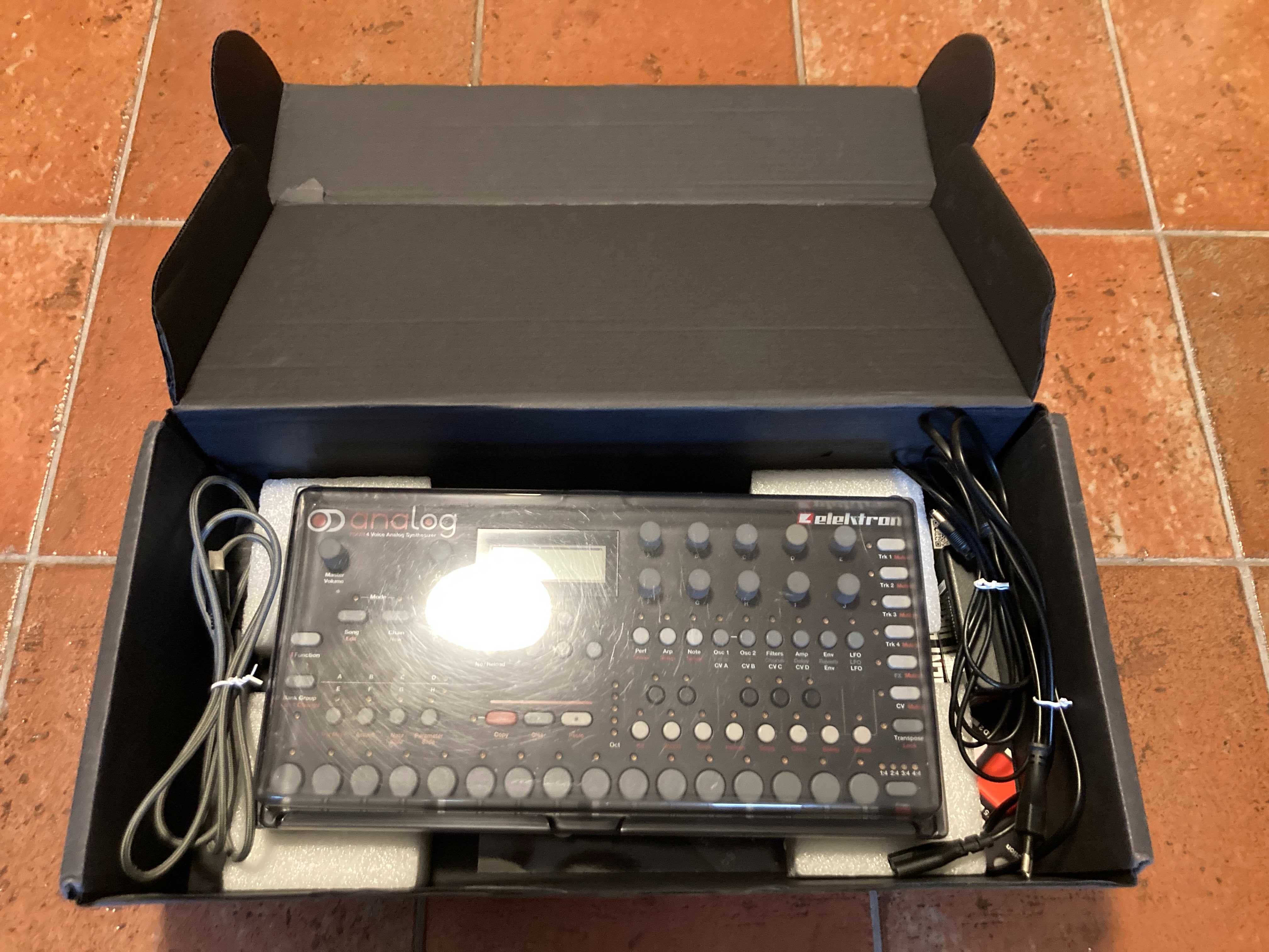 Elektron analog 4 mkI sintetizador analógico