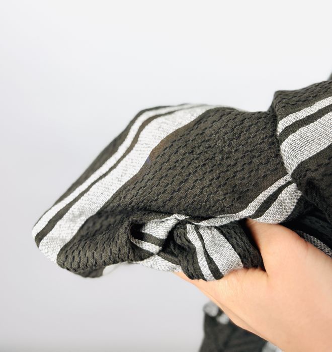 Ciemnozielona sukienka w pionowe paski XS 34 Fransa