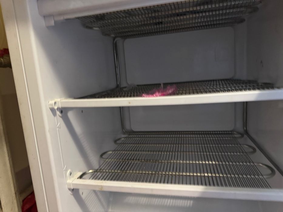Продам холодильник snaige