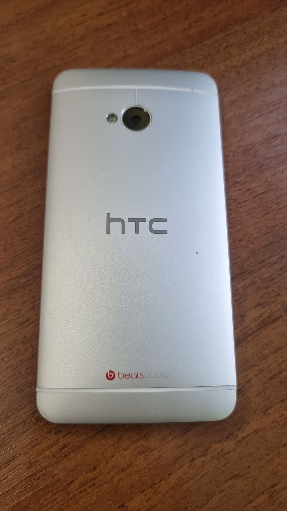 Смартфон HTC One dual sim