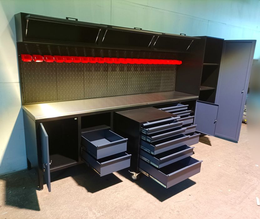 Stół warsztatowy metalowy spawany. Zestaw w promocji 16.800 na 12.400