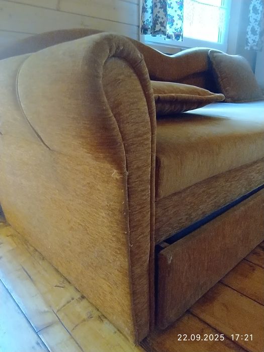 Sofa rozkładana ze skrzynią