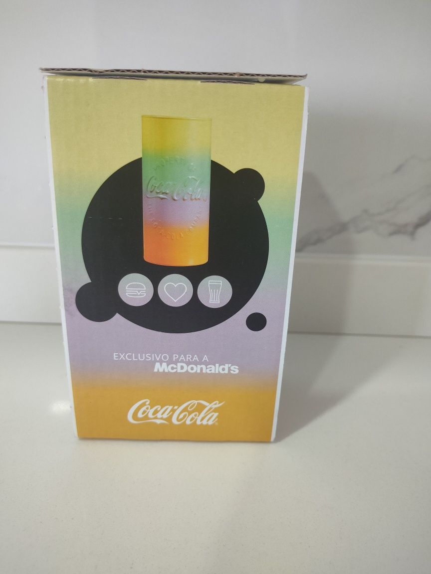 Copo Coca cola edição especial 2025