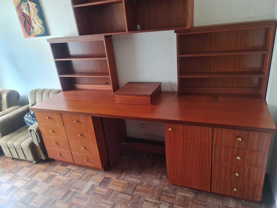 Secretaria em madeira maciça