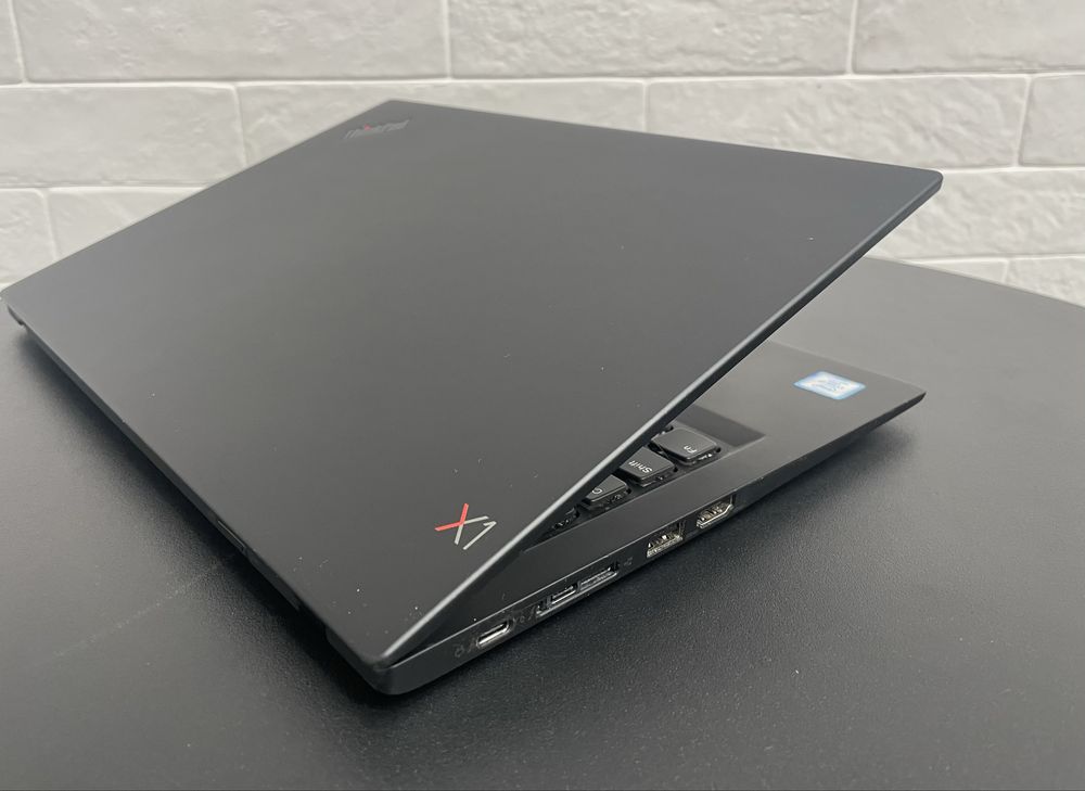 Надлегкий Lenovo ThinkPad X1 Carbon 6 i7-8650U 16RAM 256SSD FHD TOUCH
