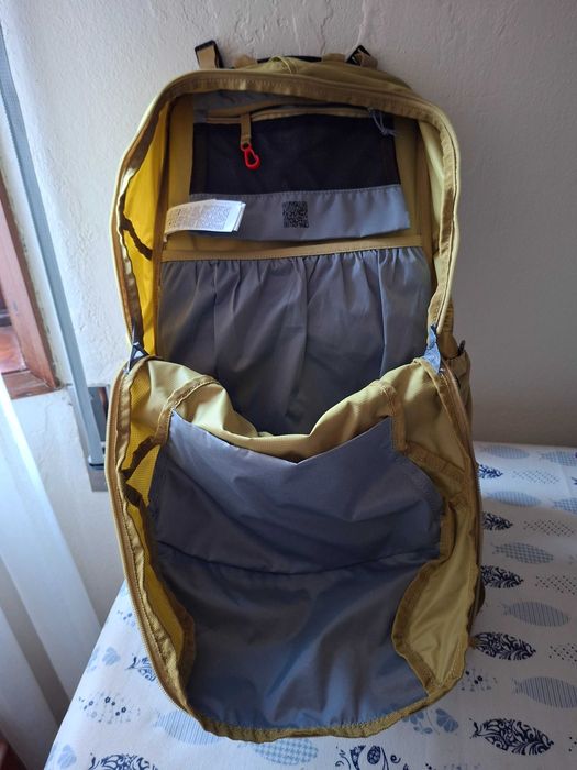 Mochila QUECHUA de caminhada na montanha - MH500 25L como nova
