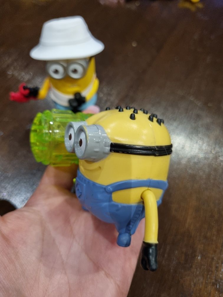 Minionki Kevin i Bob  figurki zabawki interaktywne zestaw paka komplet
