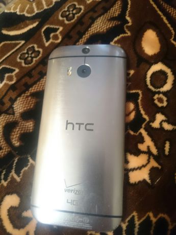Смартфон HTC one m8