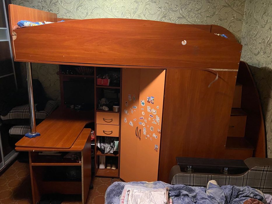 Двоповерхове ліжко