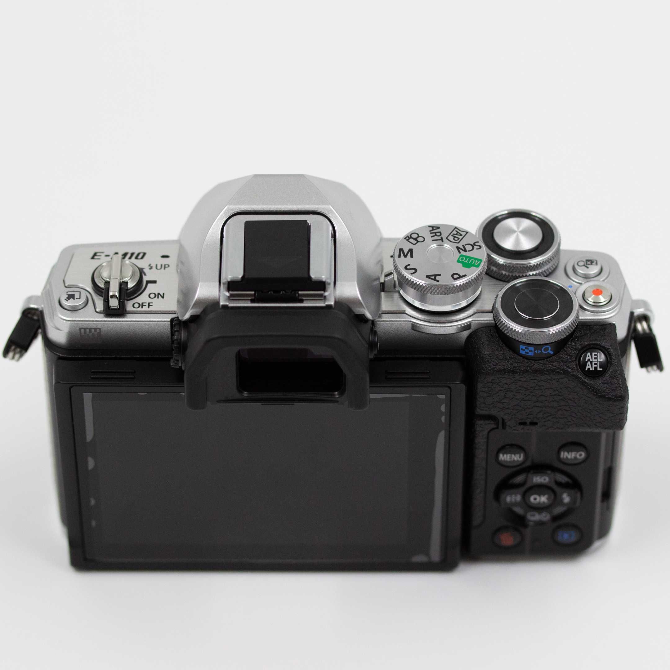 OM-D E-M10 Mark IV e Lente kit 14-42mm f/3.5-5.6-Garantia até 02/08/28