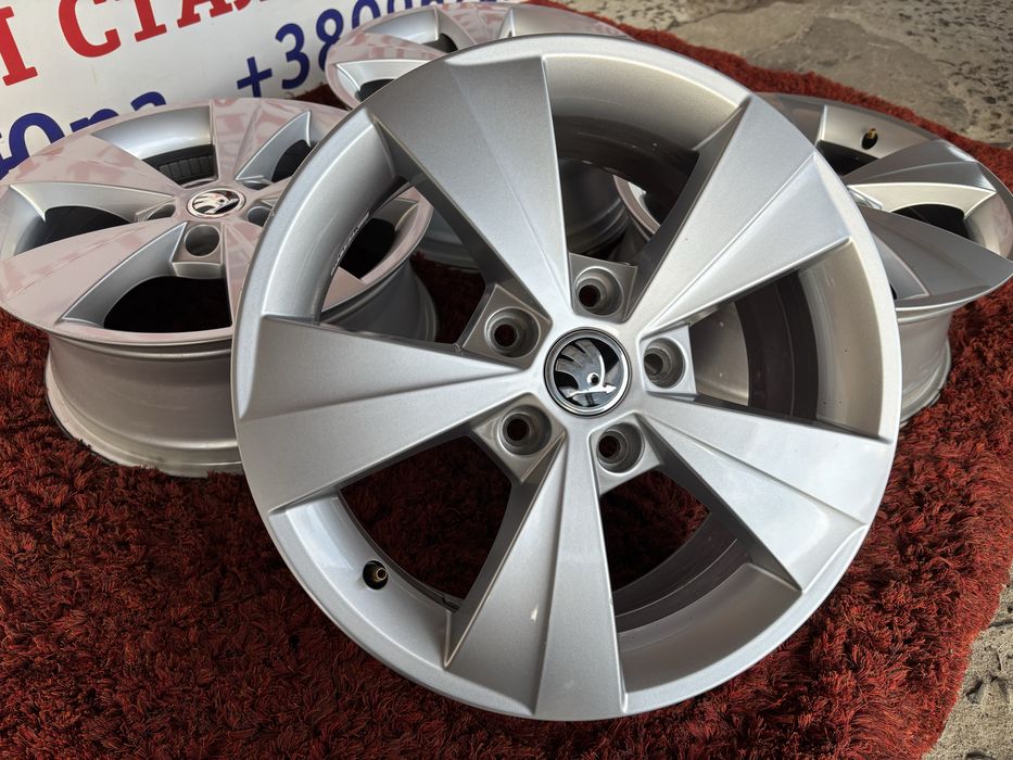 Original Skoda Octavia Karoq Super b R16 5x112