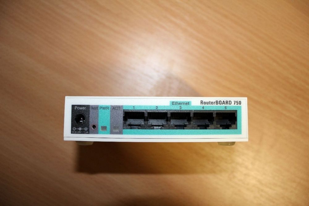 Роутер (маршрутизатор) MikroTik RB750UP (модифицирован из RB750)