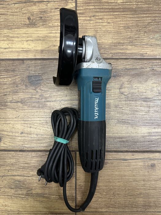 Szlifierka kątowa sieciowa GA5030R - 2022r. (125mm 720W) Makita