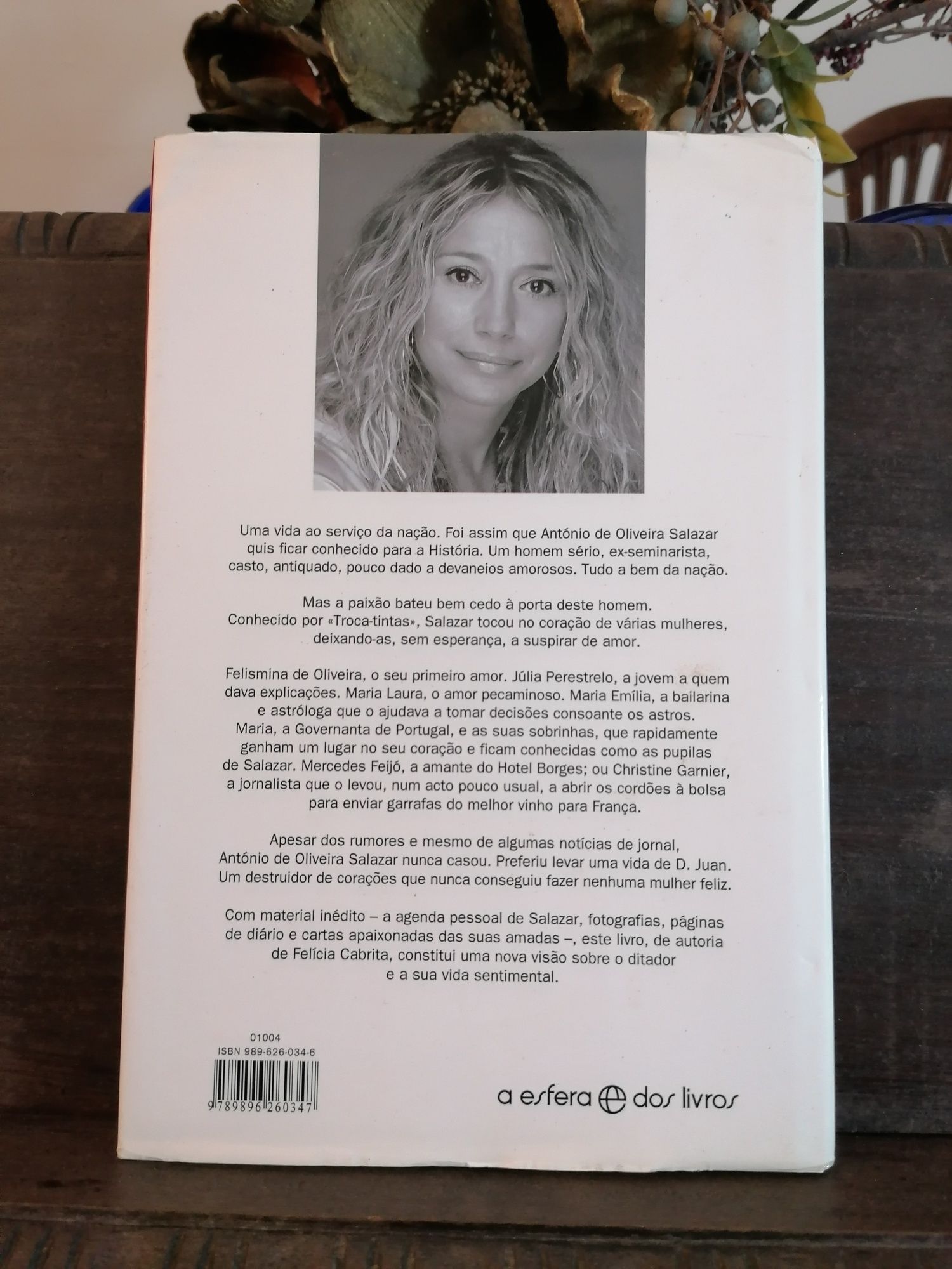 Biografias de Salazar e Sa Carneiro