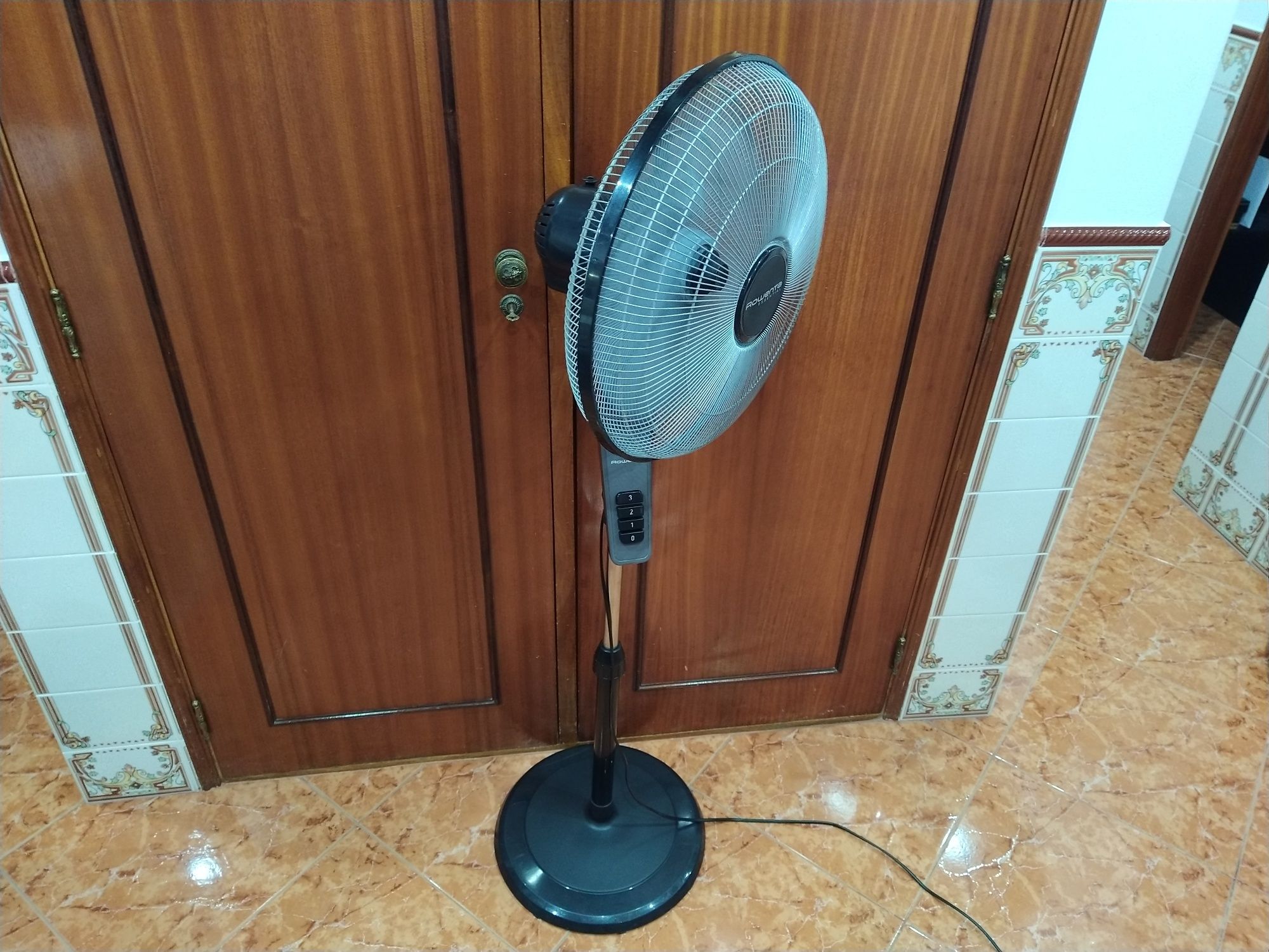 Ventoinha ventilador Rowenta turbo casa quarto apartamento vivenda.