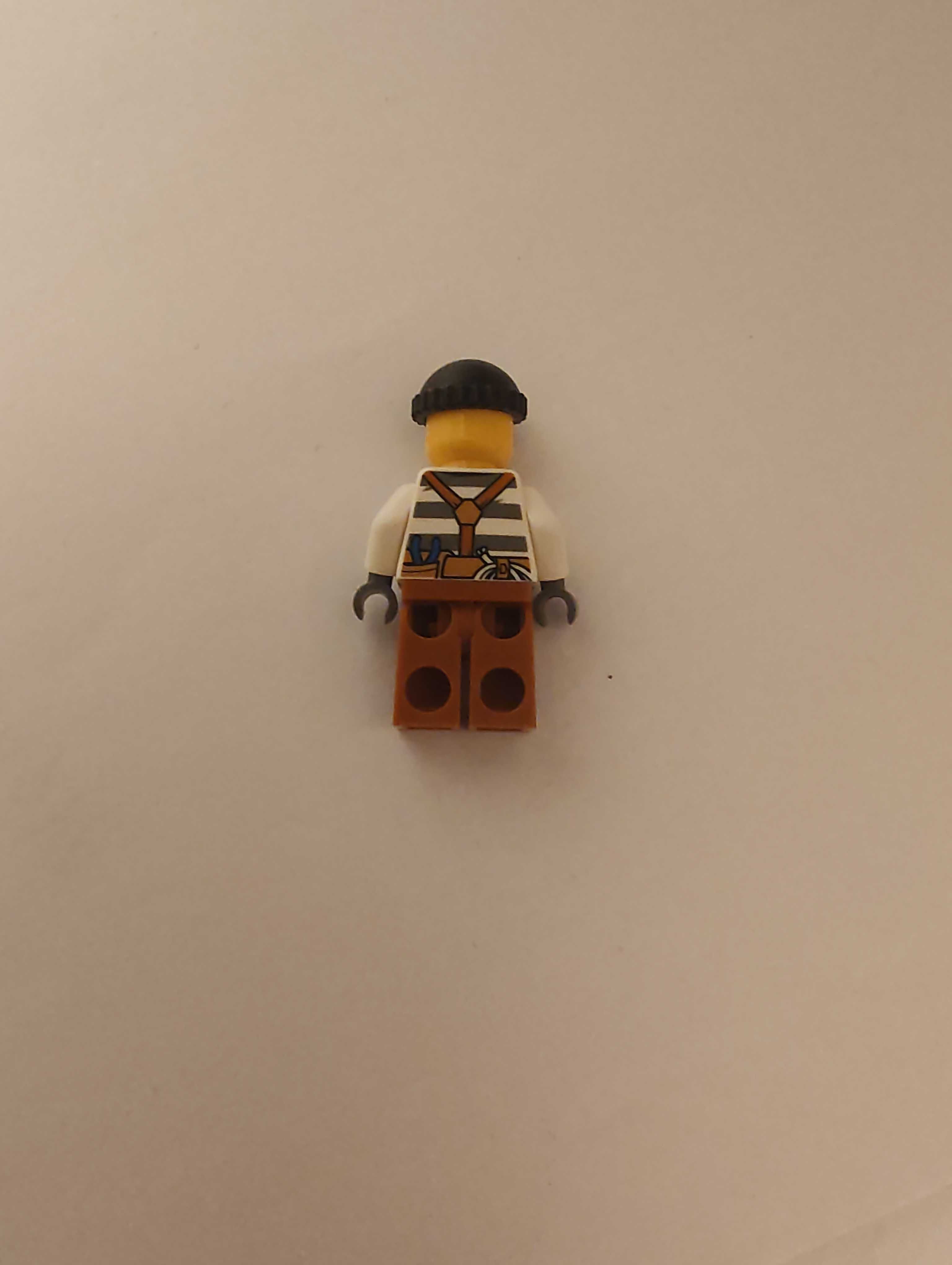 LEGO figurka, złodziej złodziejka stan bdb