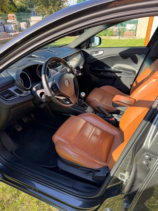 Alfa Romeo Giulietta Alfa Romeo Gulietta 2.0 JTDm