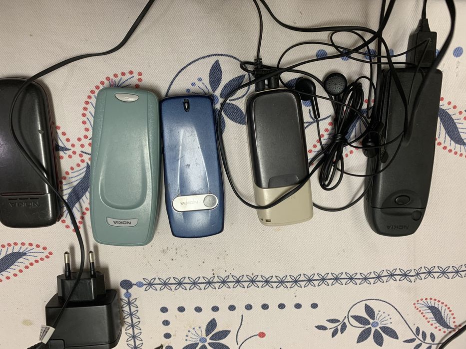 Varios telemoveis. Varias marcas