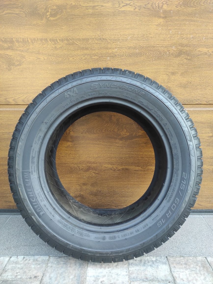M Opona MICHELIN Synchrone 4x4 215/60R16