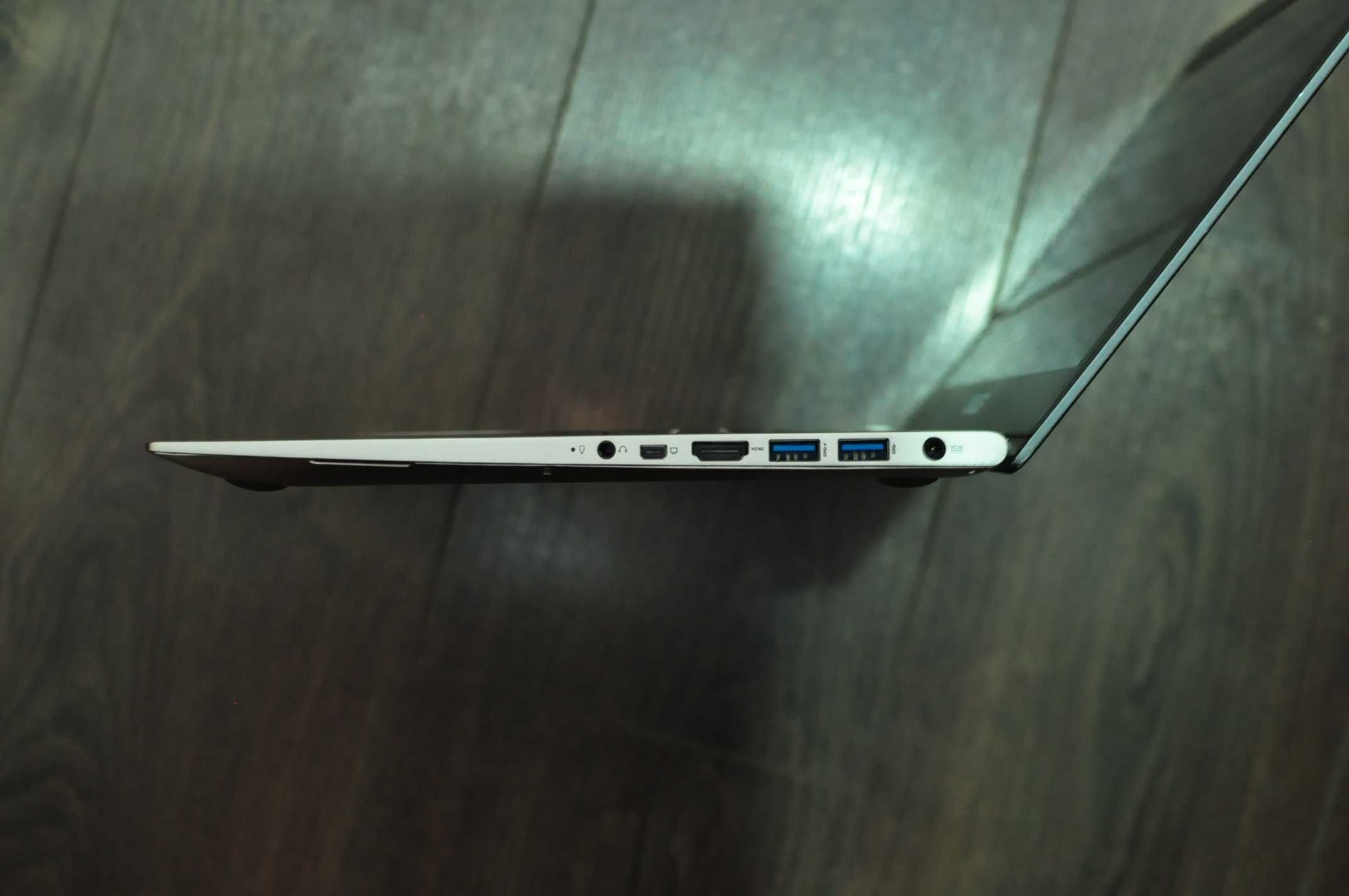 Игровой ноутбук Asus Zenbook ux32 (Full HD/Core i7/SSD+HDD/GeForce 2G)