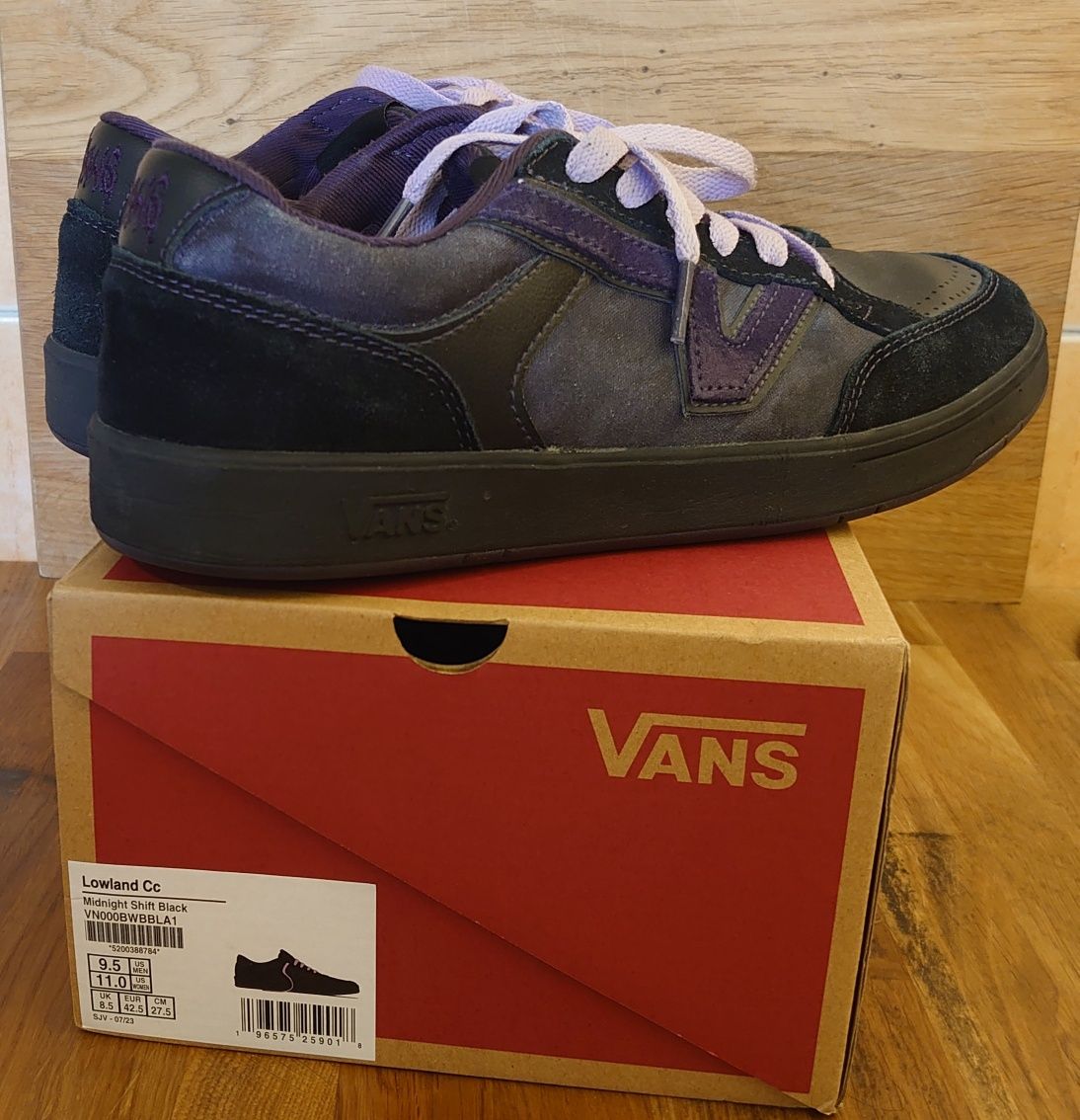 Buty Tenisówki Vans Lowland rozmiar 42.5 wkładka 27.5 cm