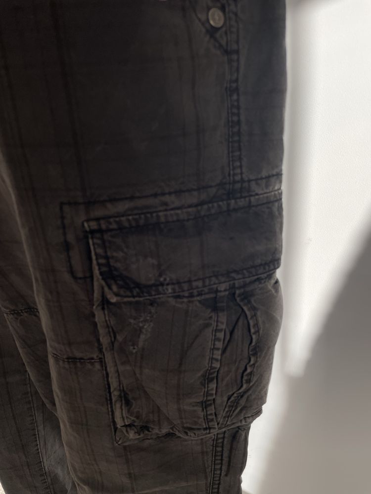 Spodnie cargo z łańcuszkiem baggy cargo