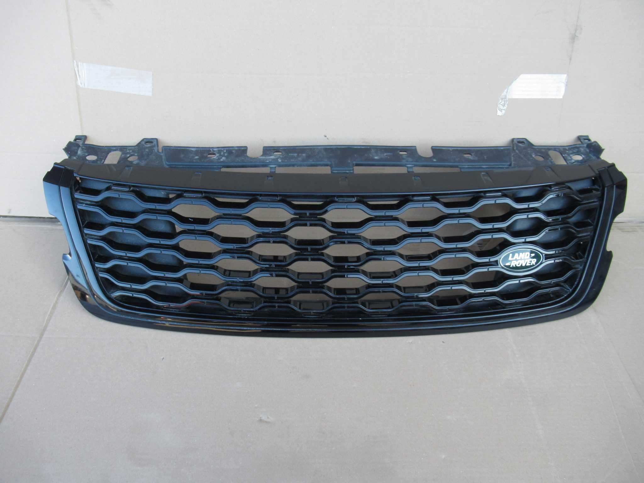 Grill Atrapa Range Rover Velar M8A2.8200.CC 2022r