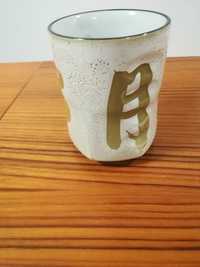 Kubek ceramiczny z chińskimi Symbolami