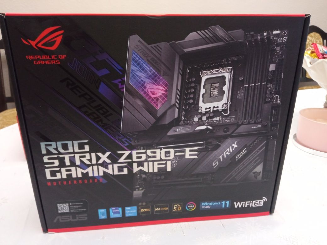 asus rog strix z690-e gaming wifi maximus