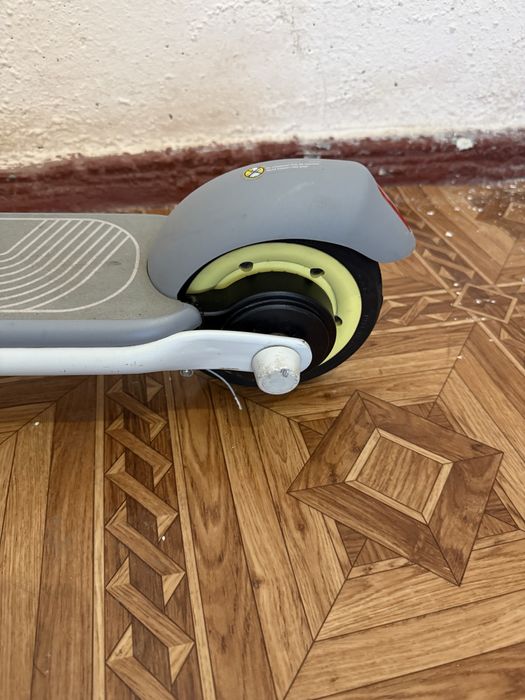 Електросамокат дитячий