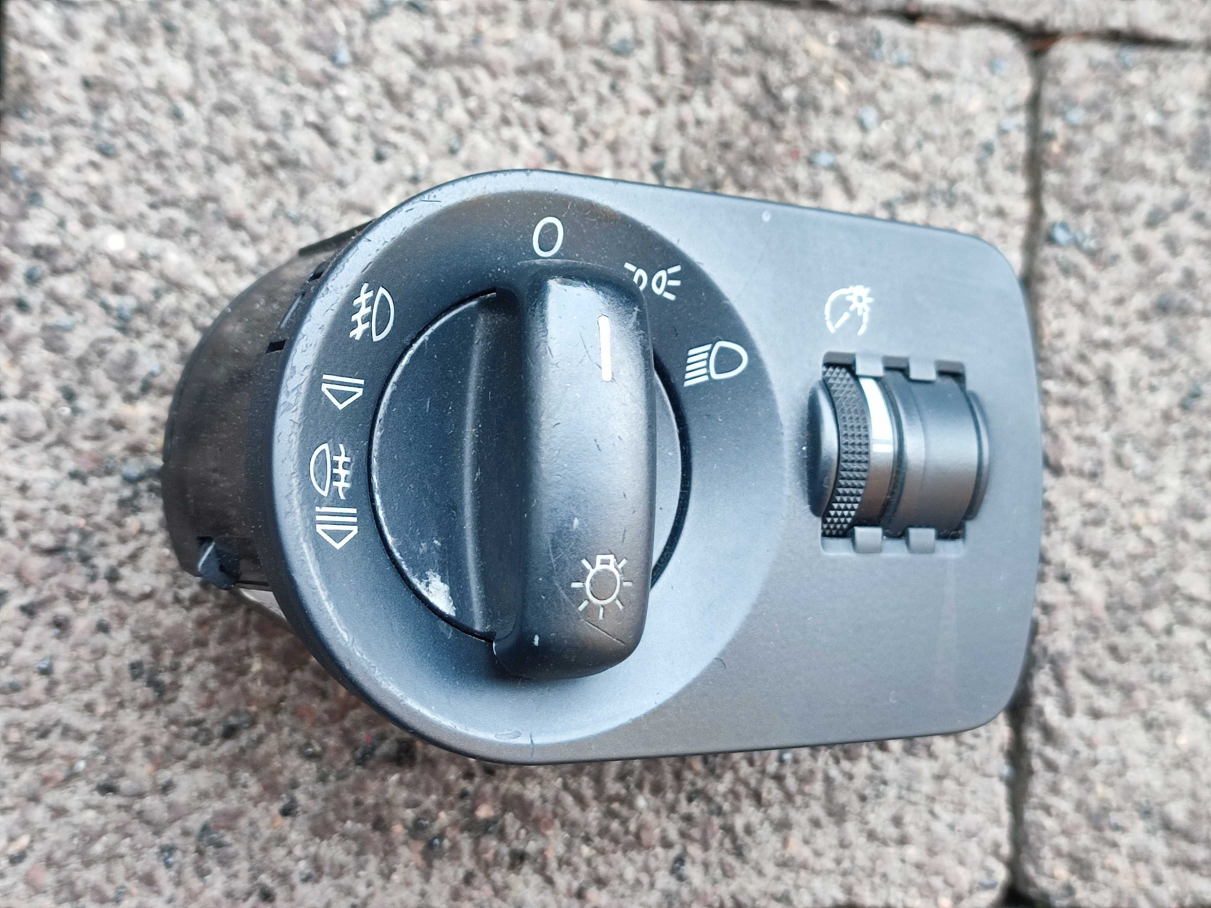 Włącznik Świateł Xenon Audi A3 8P