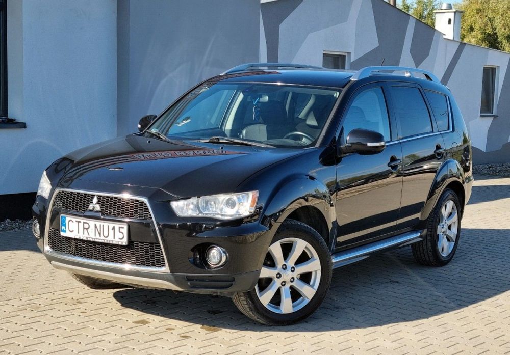 Mitsubishi Outlander 2,0 DI-D 140KM 6-Biegów 4x4 7-Osób Salon PL !