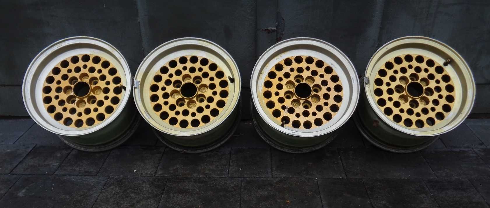 Alufelgi 13 cali 4x100 CENTRA Pepperpots Kaseloch, VW, Opel, Honda