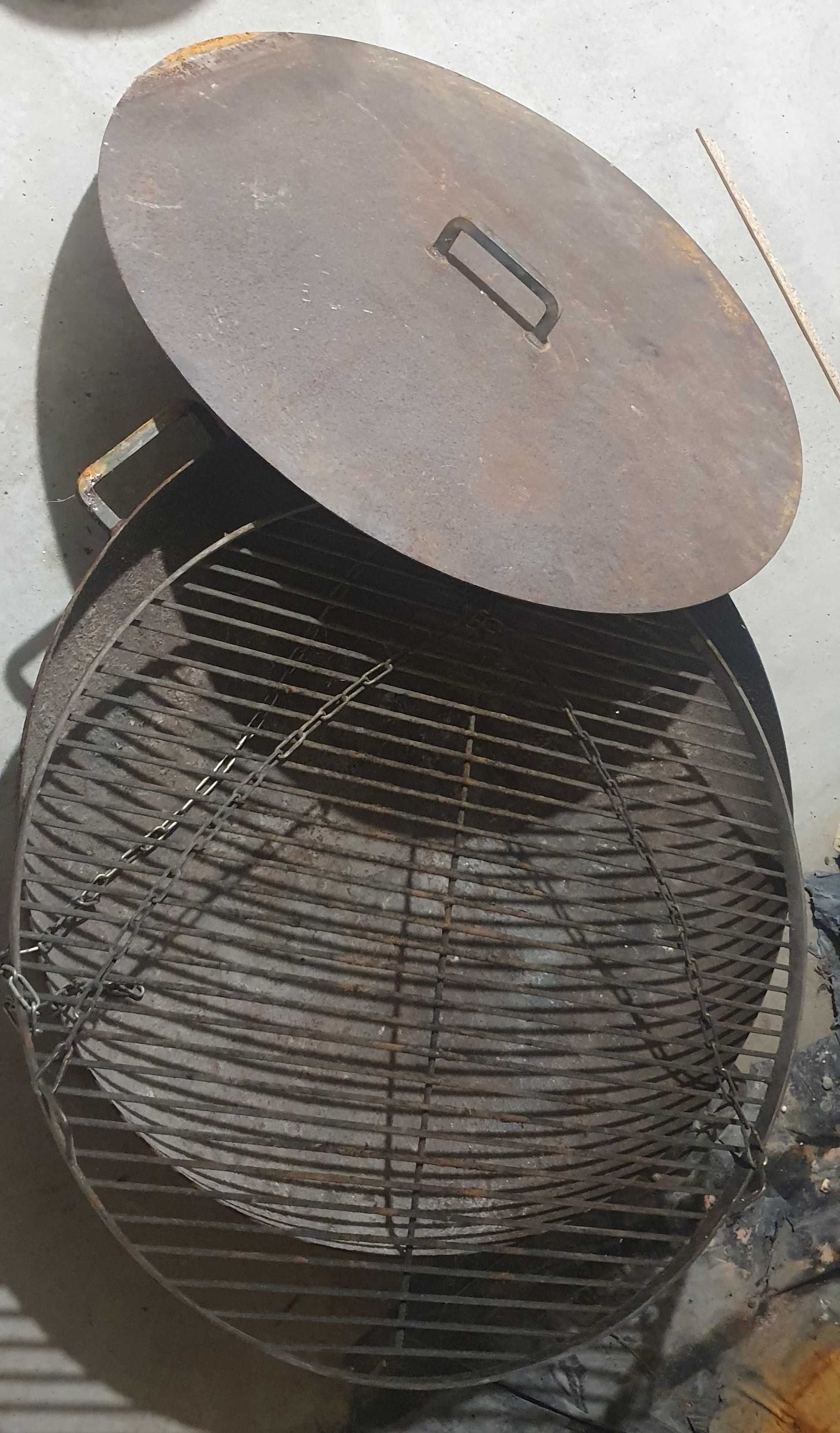 Grill ogrodowy, palenisko ogrodowe