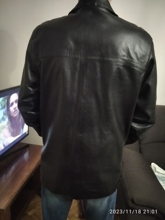 Шкіряна куртка .