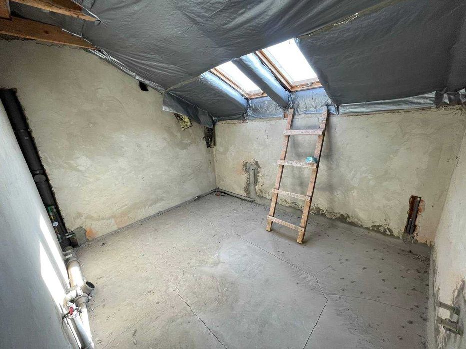 Продається 3-х кімнатна квартира з балконом у новобудові