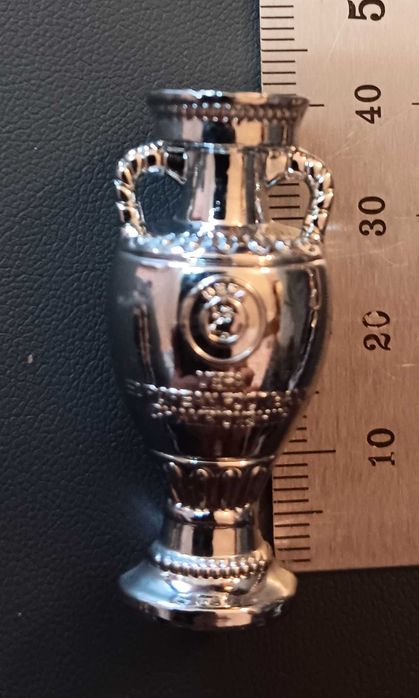 Replicas troféus  bola ouro, liga europa, liga campeões e europeu