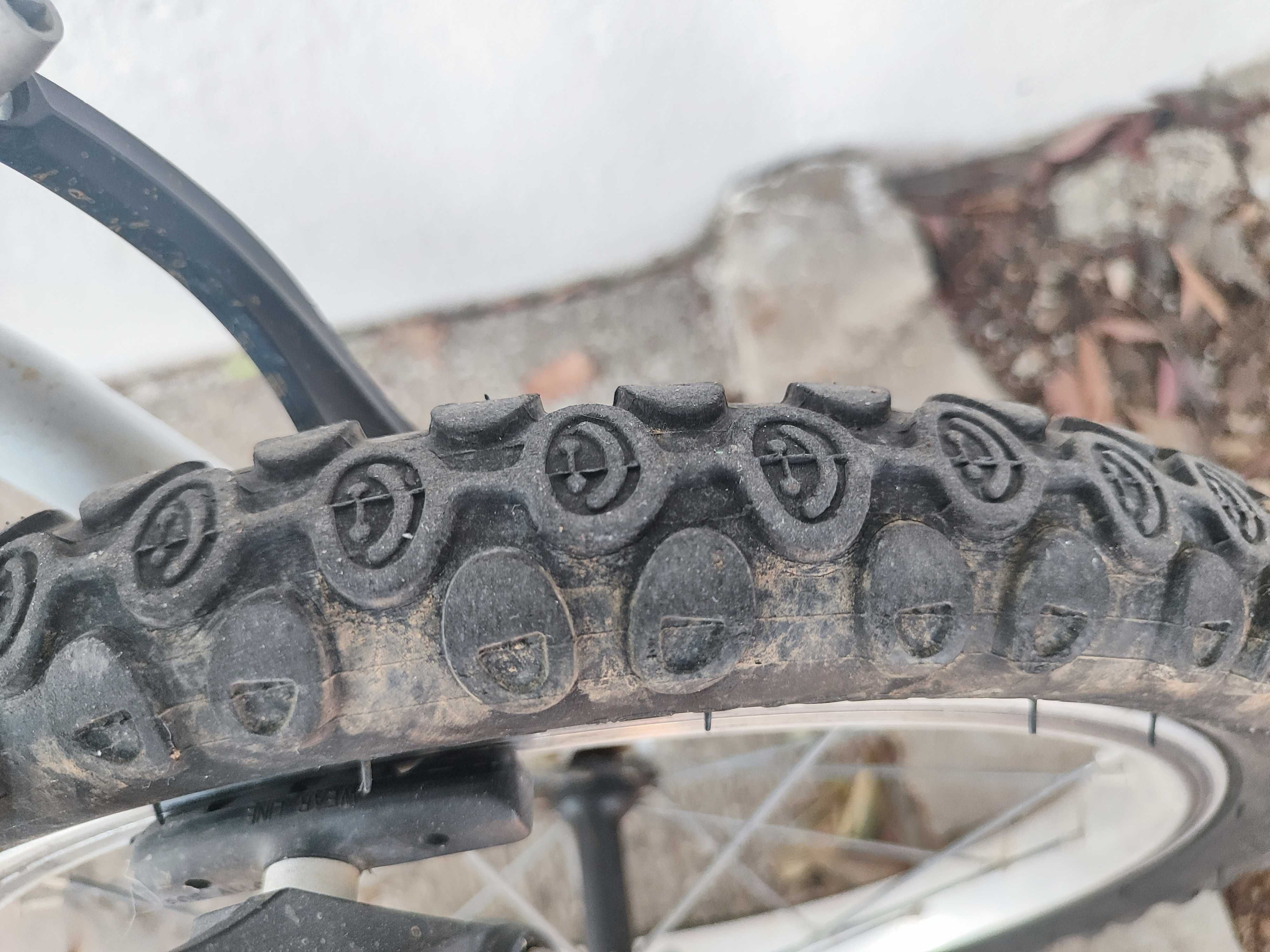 Vendo Bicicleta de Criança - BTWIN Branco 16'